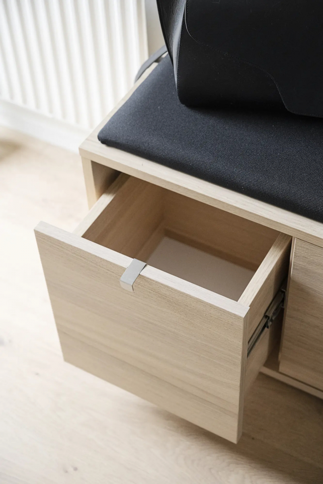 Panca 'Confetti' 70cm - Bianco pigmentato/Nero