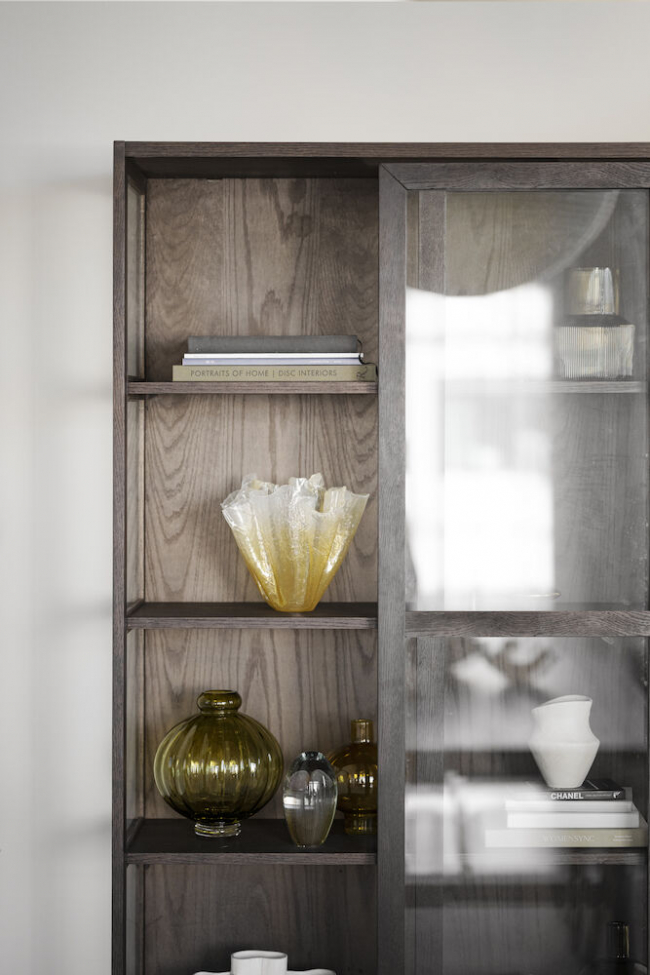 Vetrina 'Hazelton' - Marrone