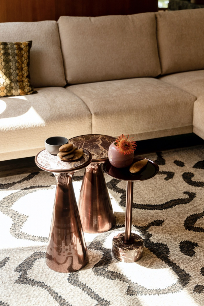 Tavolino 'Pose' – Marrone