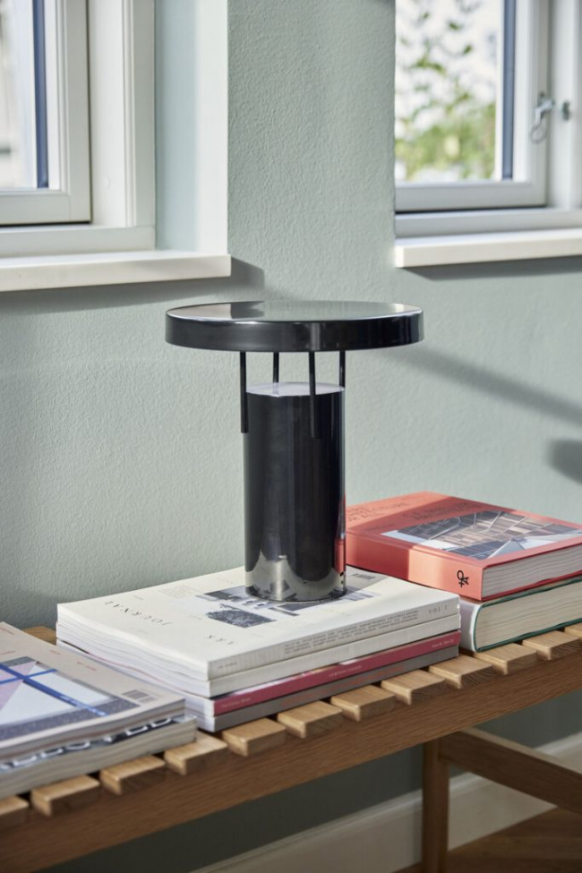 Lampada da tavolo ricaricabile 'Bring Me' - Nera