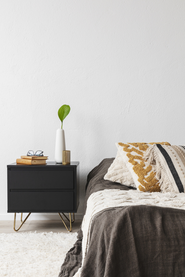 Comodino 'Elle' - Nero/Ottone