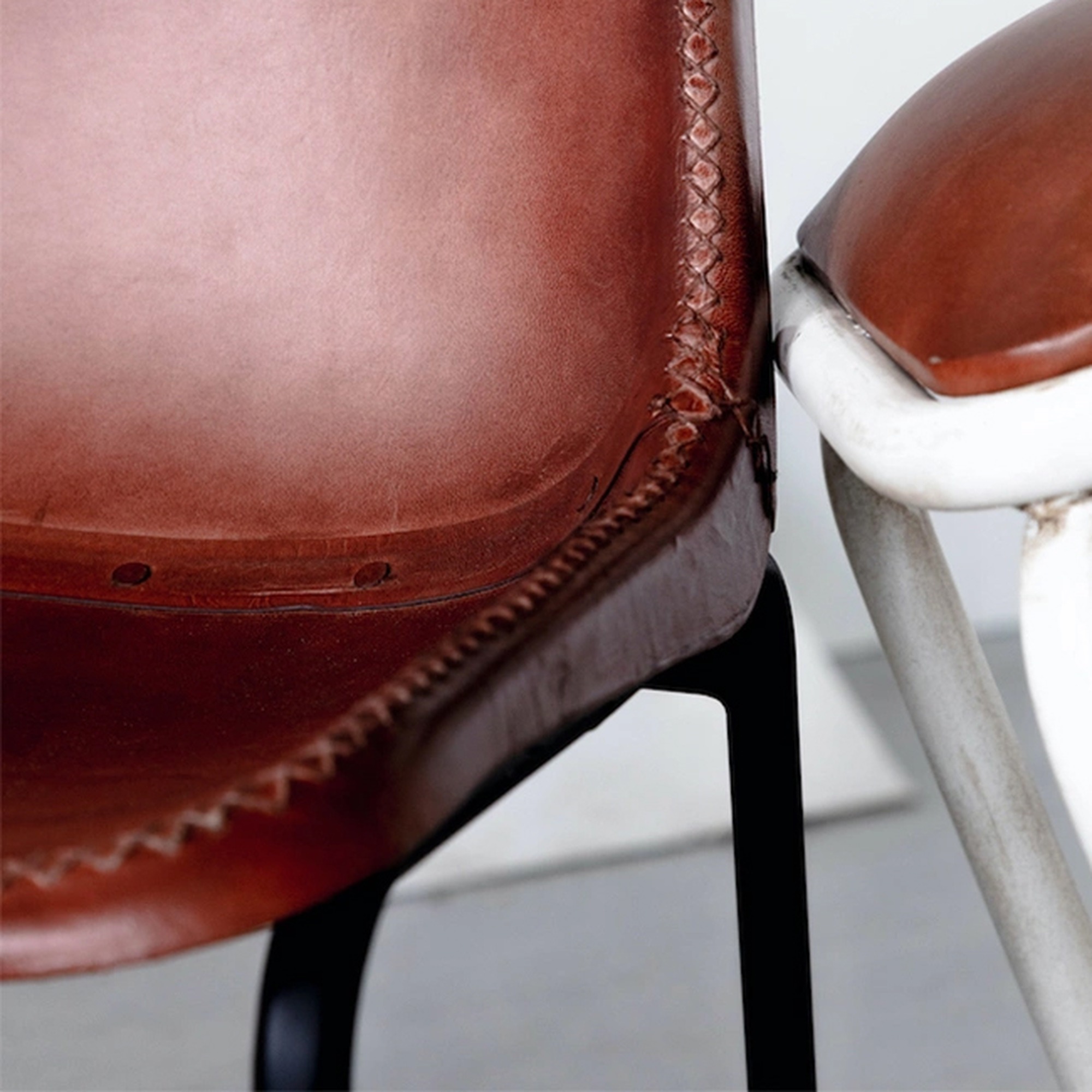 Poltrona Vintage - Pelle/Ferro