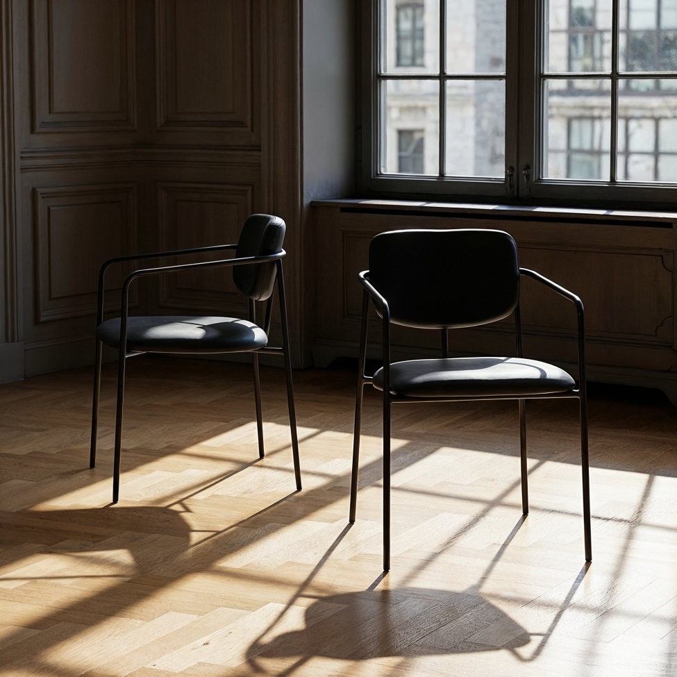 Poltrona con braccioli 'Ebba' - Nero