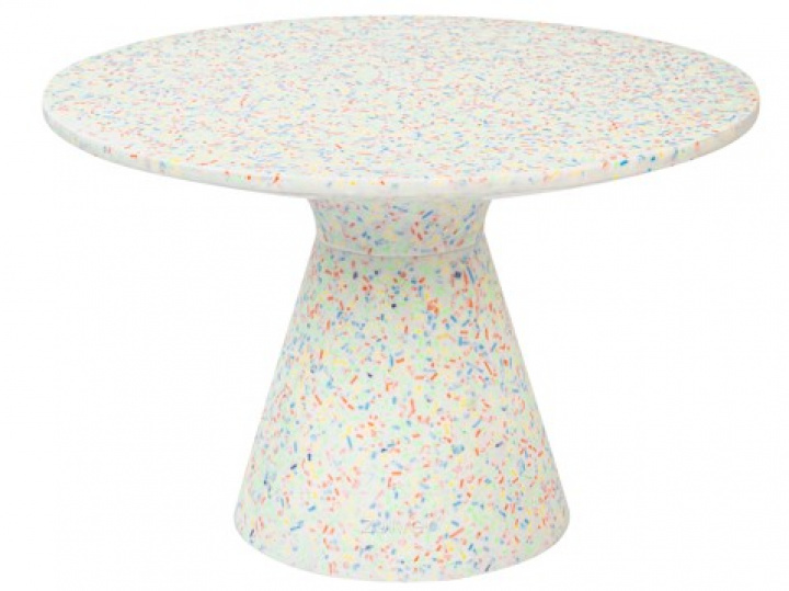 Tavolino \'Victoria\' - Realizzato con giocattoli di plastica riciclati nel gruppo Mobili / Tavoli / Tavolini presso Reforma (2300304)