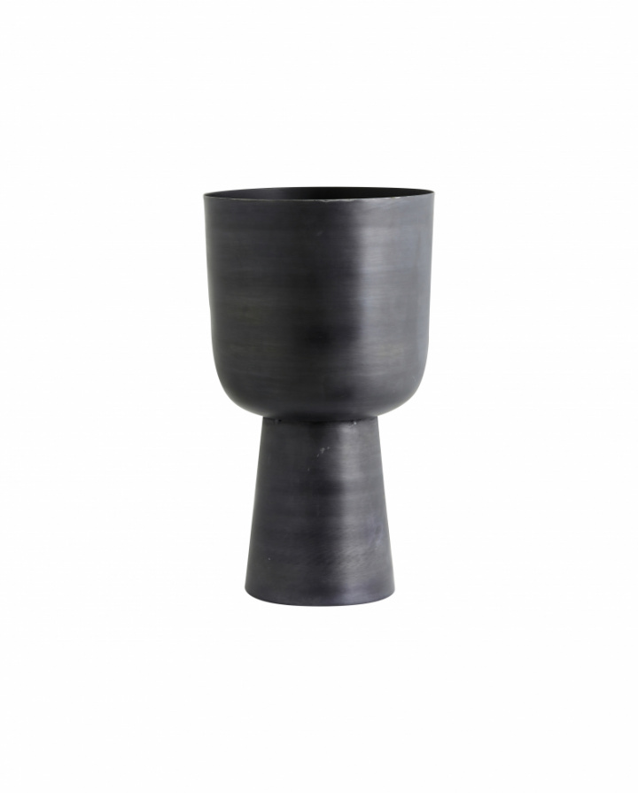 Vaso \'Galoa\' L - Nero nel gruppo Arredamento / Decorazione / Vasi per piante presso Reforma (8815)