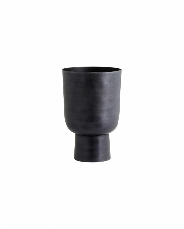 Vaso \'Galoa\' M - Nero nel gruppo Arredamento / Decorazione / Vasi per piante presso Reforma (8817)