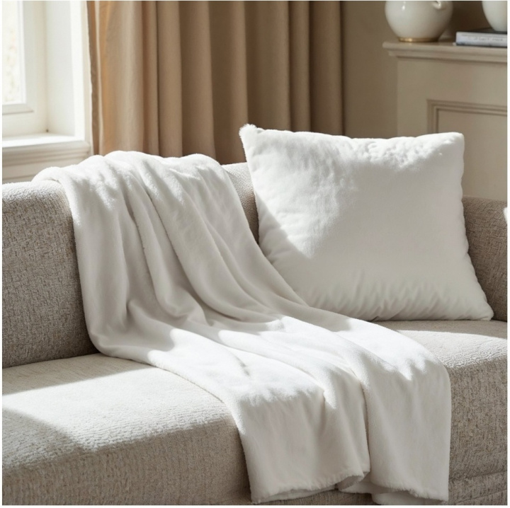Coperta \'Aranga Super Soft Throw\' 130x170cm - Bianco nel gruppo Arredamento / Tessuti / Plaid e coperte presso Reforma (V10201569)